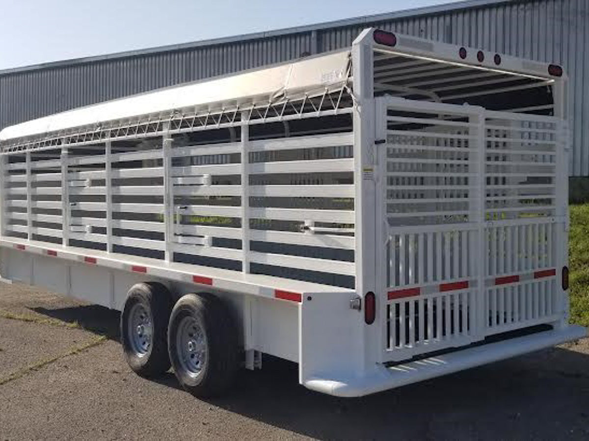 Round House Industries Gooseneck Livestock Trailer