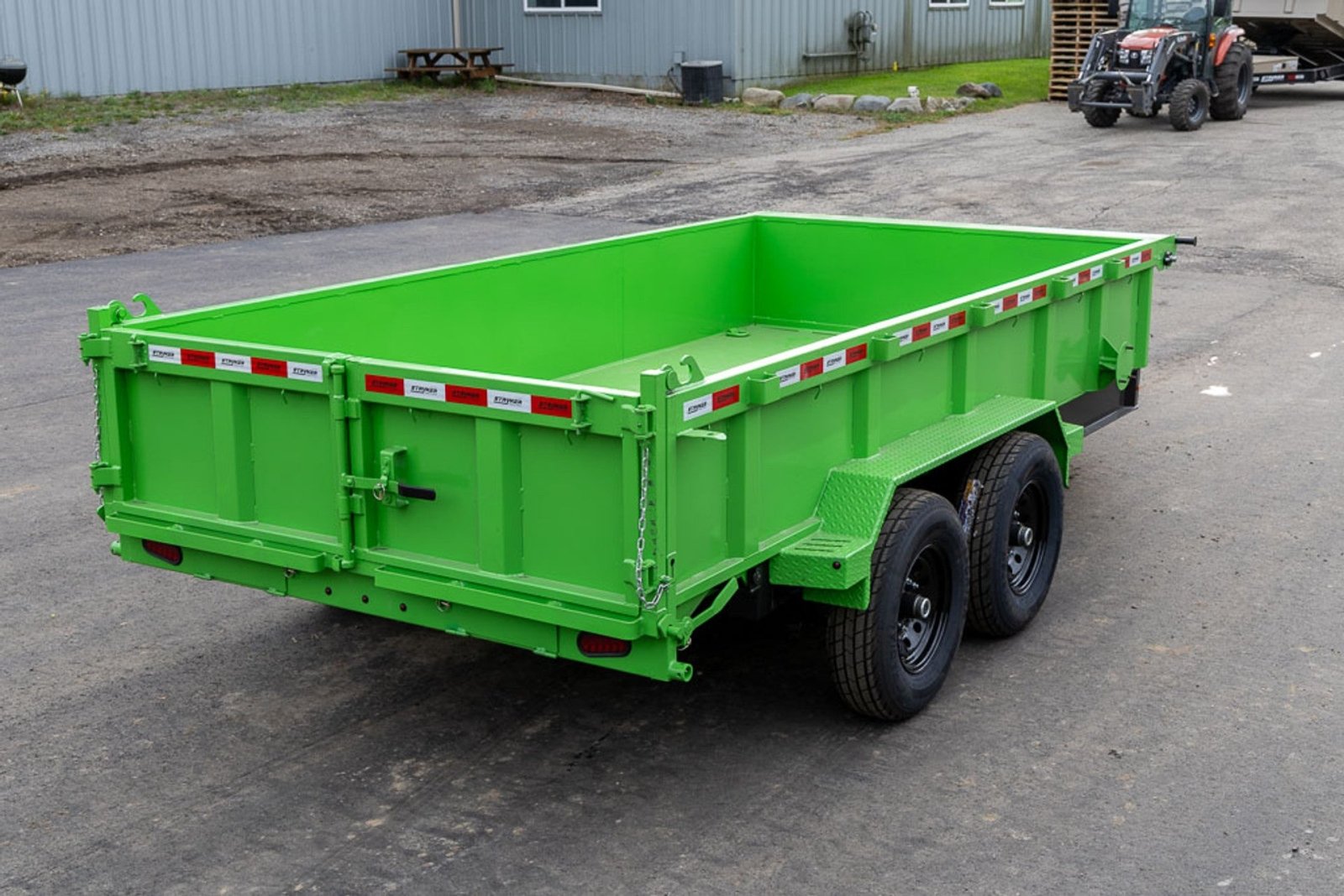 Stryker Dump Trailer - Stryker Dealership Group