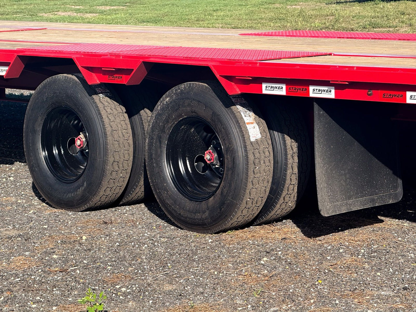 Stryker HD Gooseneck Flatbed 25k GVWR - Stryker Dealership Group