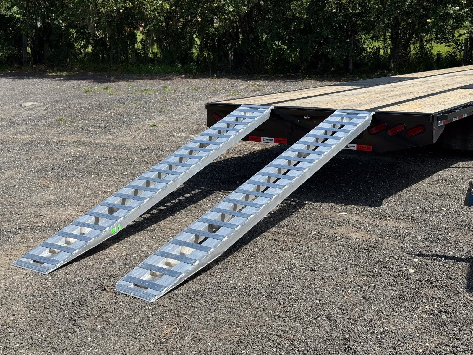 Stryker Hotshot Elite Non - CDL (2) 10k Axles 18ply tires De - Rated 12k GVWR - Stryker Dealership Group