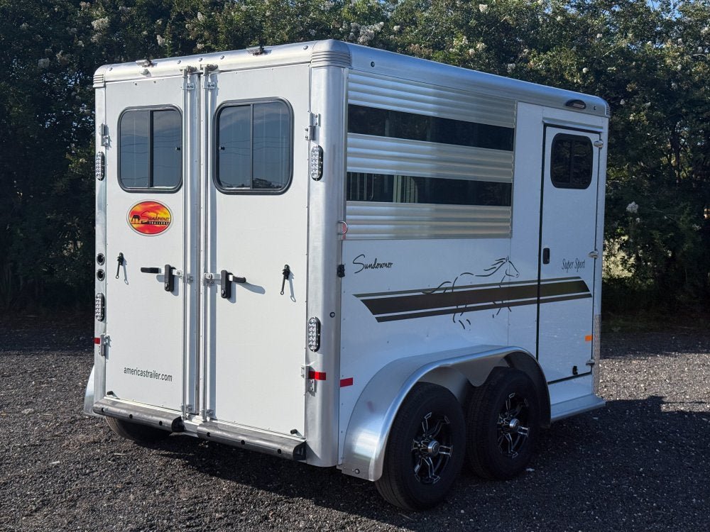 Sundowner 2 Horse Super Sport - White - Porch Lights KC2614 - Stryker Dealership Group