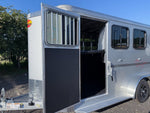Sundowner 3 Horse Super Sport - Silver - Feed Door and Window KC1518 - Stryker Dealership Group