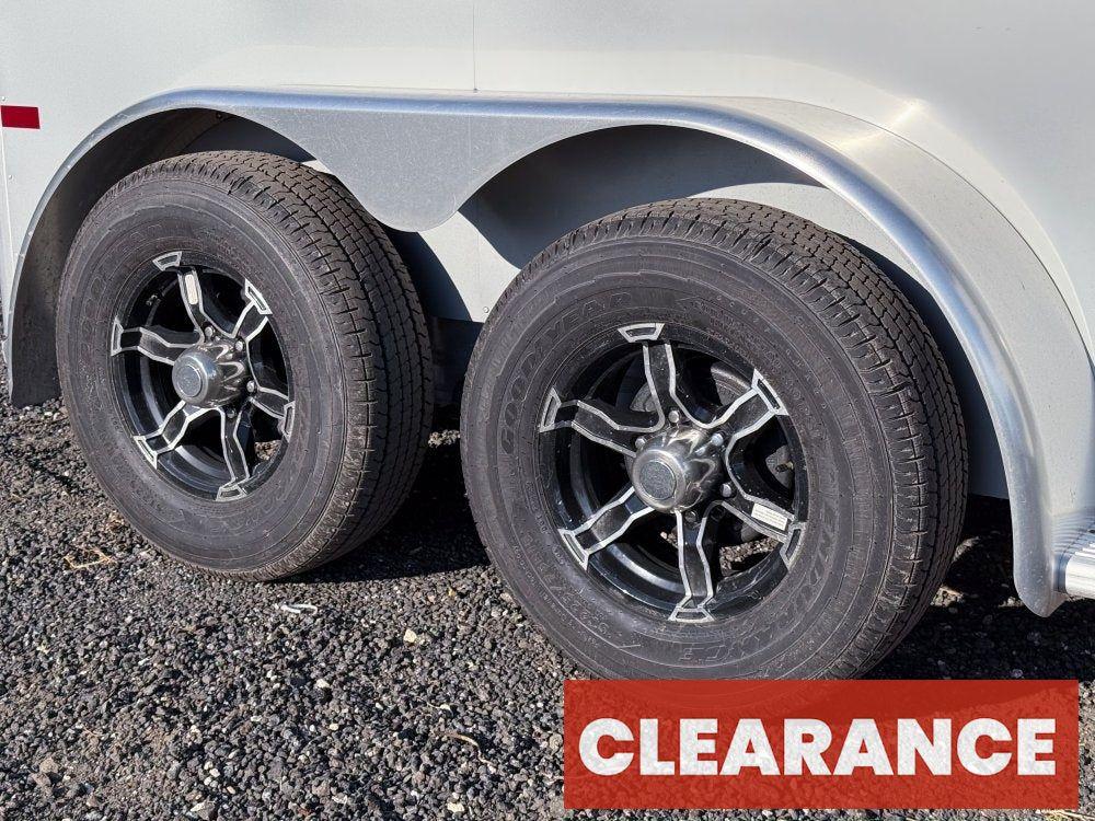 Sundowner 2 Horse Charter SE - Silver - (2) 3500lb Axles - 2 Horse - Horse Trailers - Stryker Dealership Group