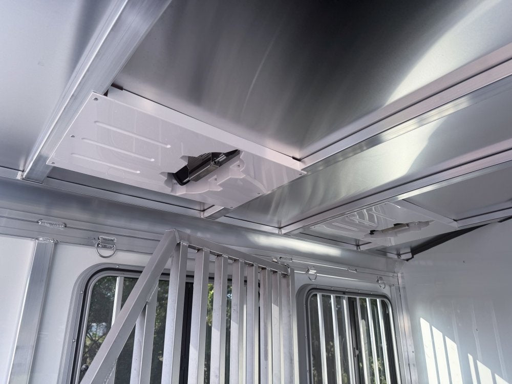 Sundowner 2 Horse Super Sport - White - Porch Lights - 2 Horse/Horse Trailers - Stryker Dealership Group