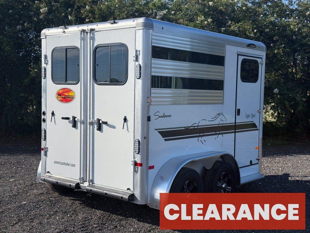 Sundowner 2 Horse Super Sport - White - Porch Lights - 2 Horse - Horse Trailers - Stryker Dealership Group