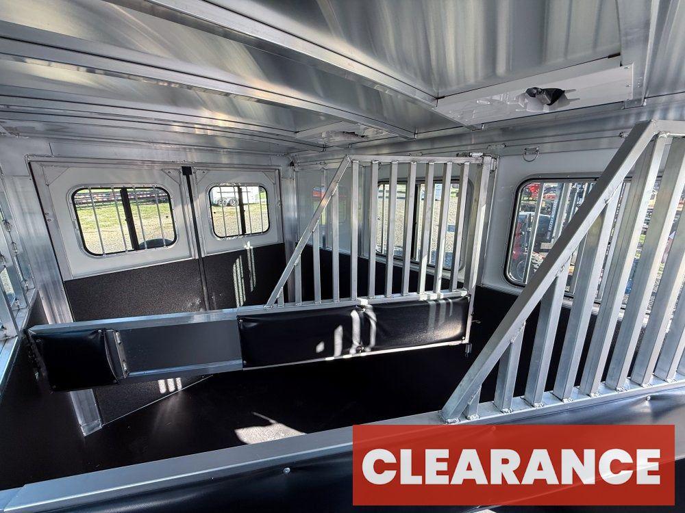 Sundowner 3 Horse Super Sport - Silver - Feed Door and Window - 3 Horse - Horse Trailers - Stryker Dealership Group