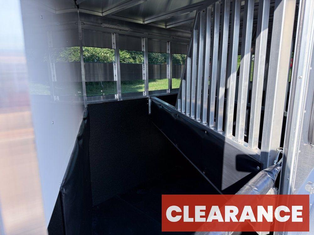 Sundowner 3 Horse Super Sport - Silver - Feed Door and Window - 3 Horse - Horse Trailers - Stryker Dealership Group