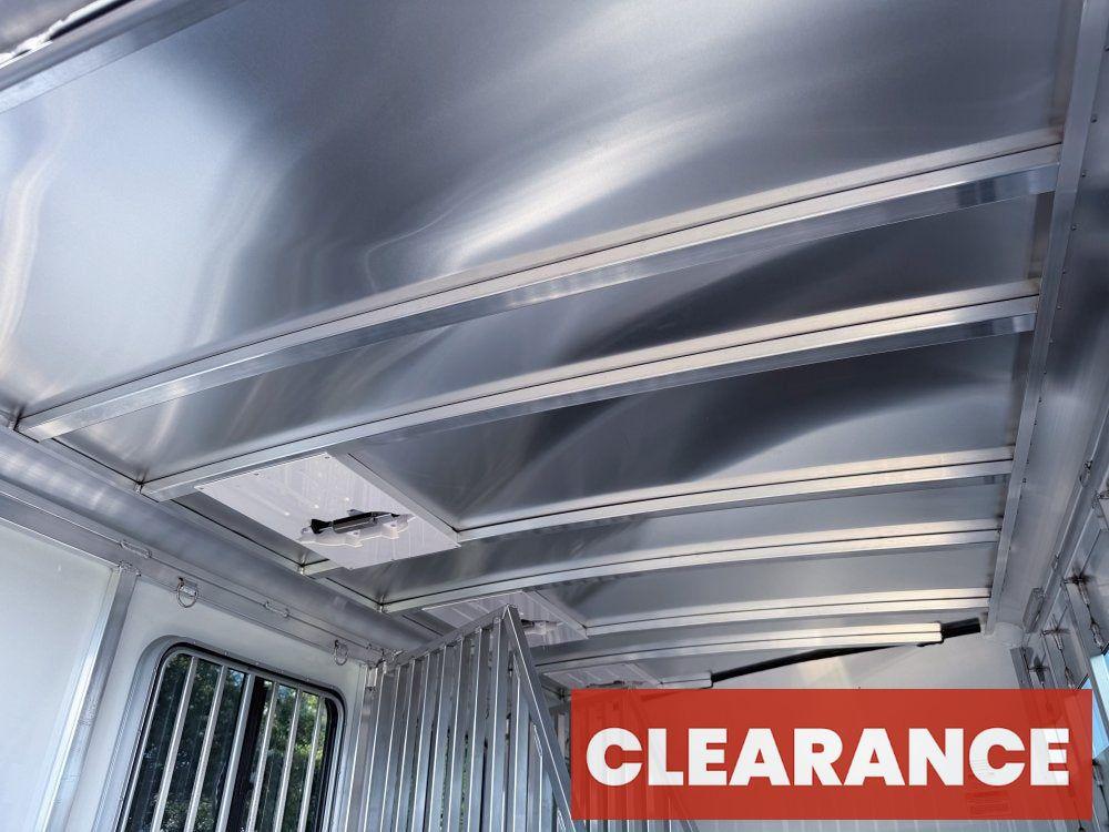 Sundowner 3 Horse Super Sport - Silver - Feed Door and Window - 3 Horse - Horse Trailers - Stryker Dealership Group