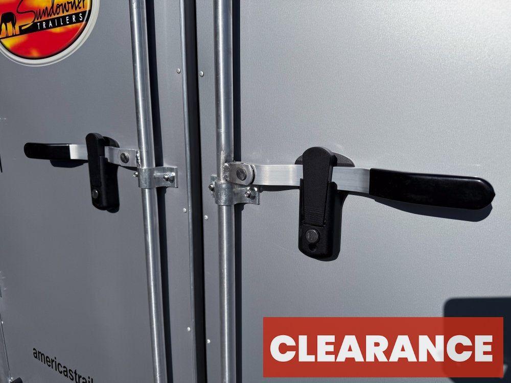 Sundowner 3 Horse Super Sport - Silver - Feed Door and Window - 3 Horse - Horse Trailers - Stryker Dealership Group