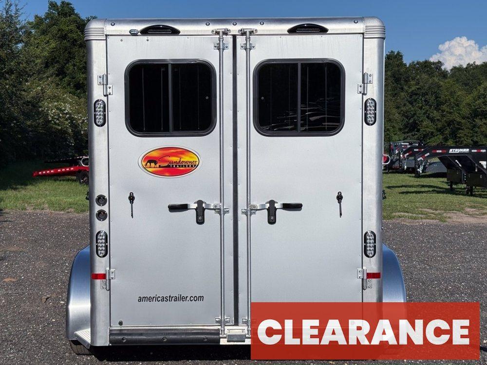 Sundowner 3 Horse Super Sport - Silver - Feed Door and Window - 3 Horse - Horse Trailers - Stryker Dealership Group