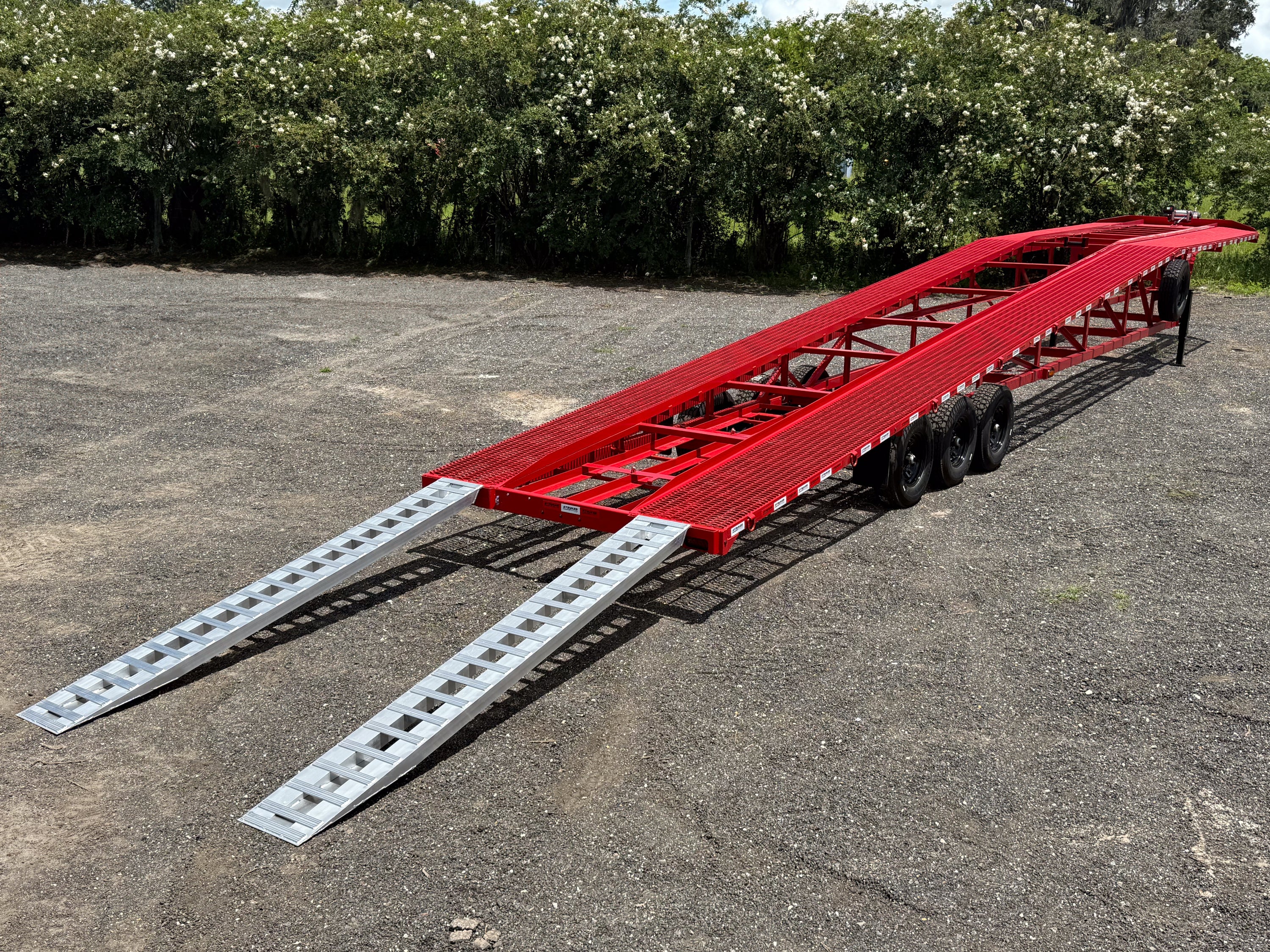 50' Wedge Car Hauler (3) 7k Axles - Winch - 14ply Tires plus Spare - 10' Aluminum Ramps 003155